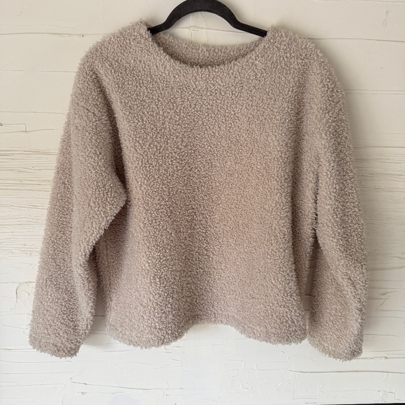 Uniqlo | Cream Sherpa Fleece Crew Neck Sweater (M) - Picture 3 of 8
